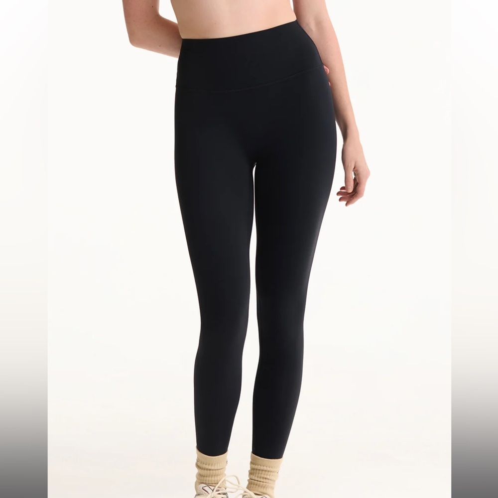 SET Active Airluxe Breathe High-Rise Leggings in Onyx